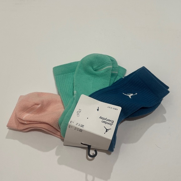 Jordan Everyday, Crew Socks, DX9632 915, 3 Pack - Picture 2 of 13